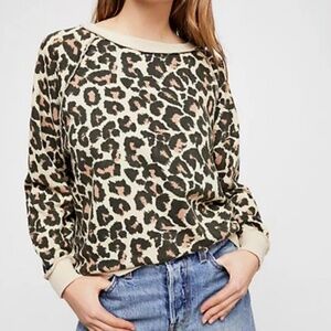 Free People Go On Get Oversized Leopard Sweatshirt Size S